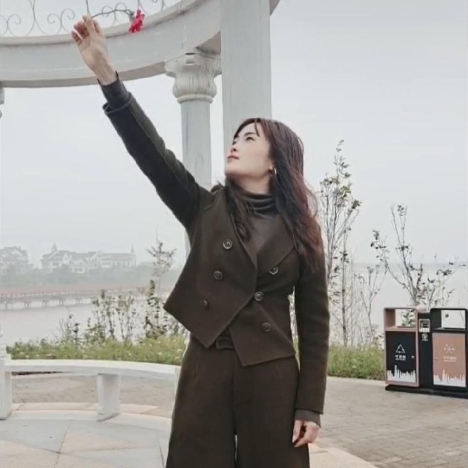 红妹妹（图图外婆）