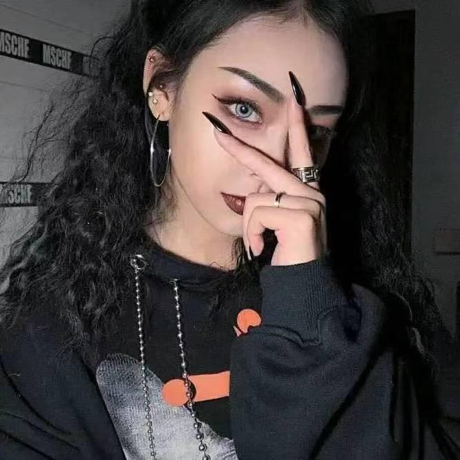 💔KiℳTíg___Sãή 💔