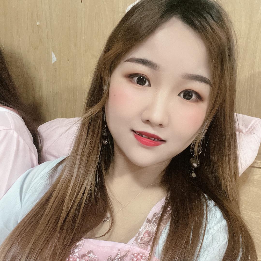 小虎牙瑶瑶