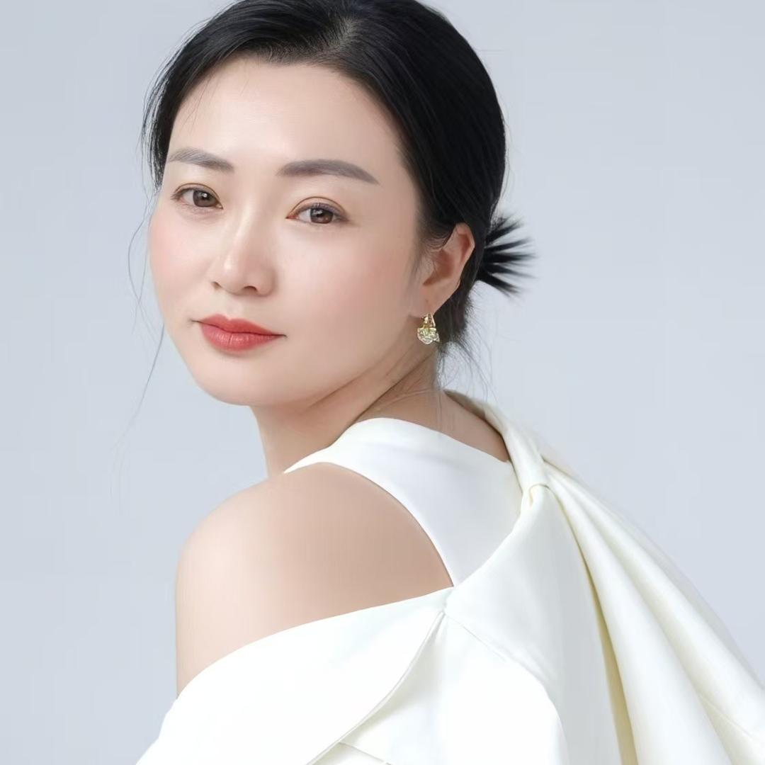 小 美 美 妆