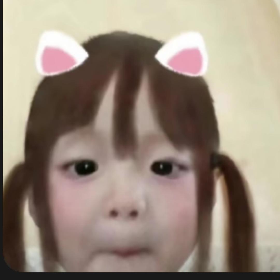 露比.