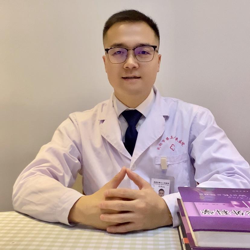 脊柱医生黄华强