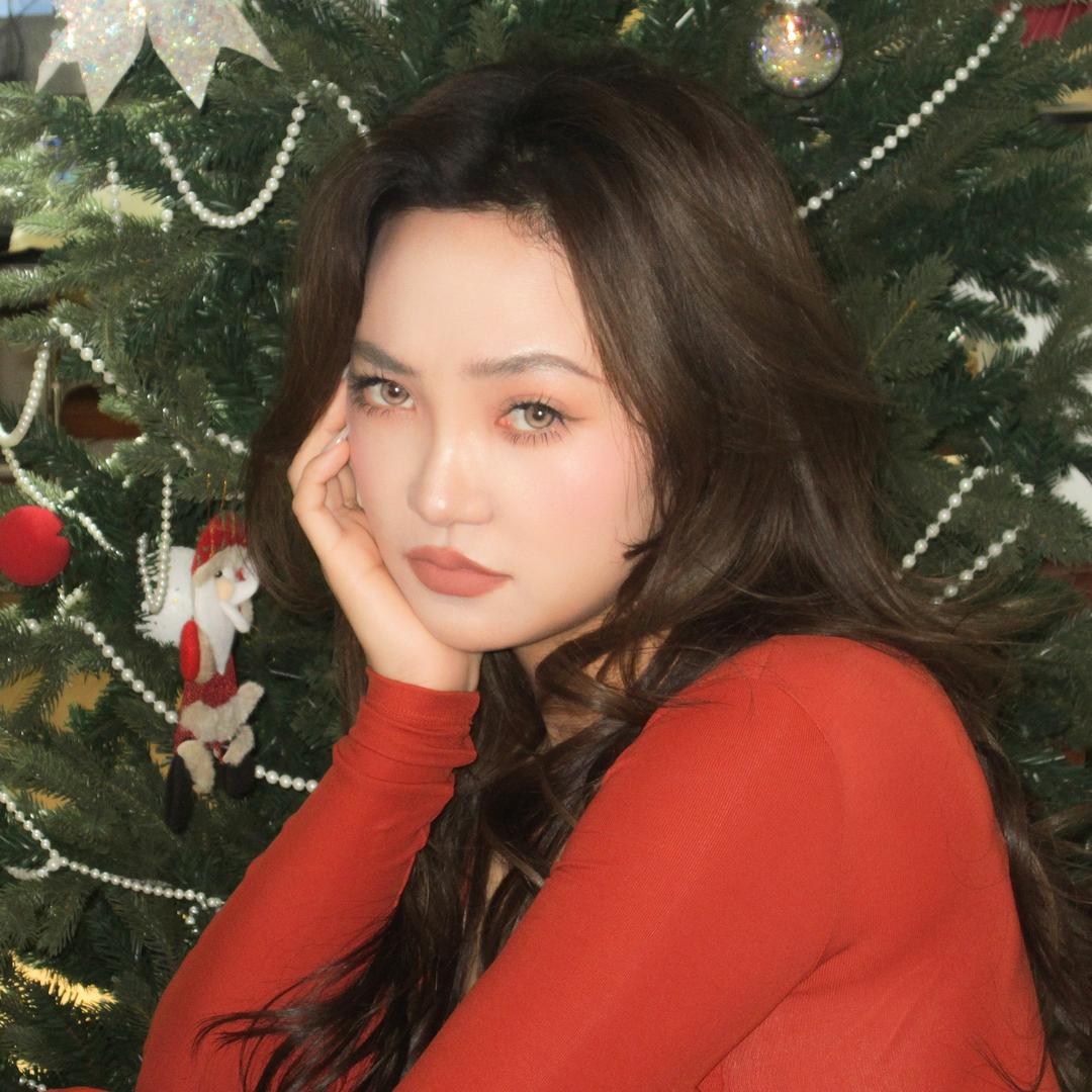 YANG—STUDIO