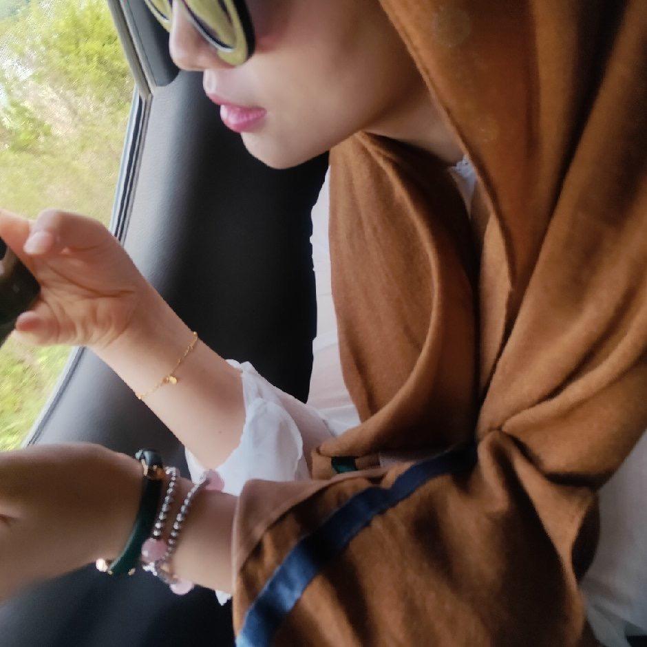 服装主理人大甜甜