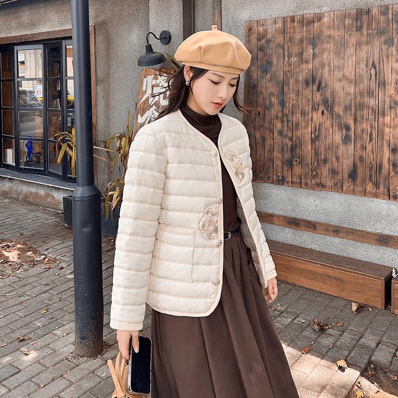 莲韵女装棉服工厂店
