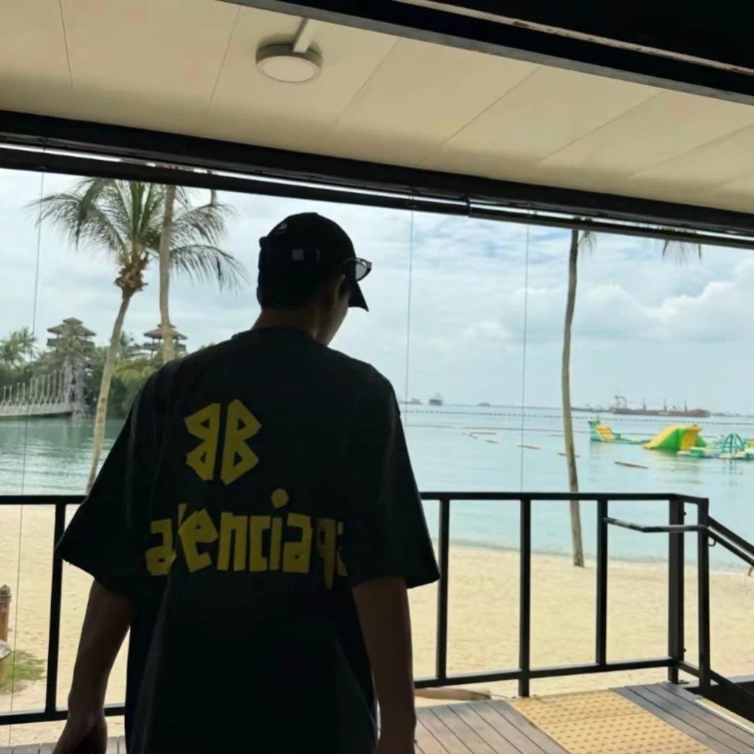 来碗混沌
