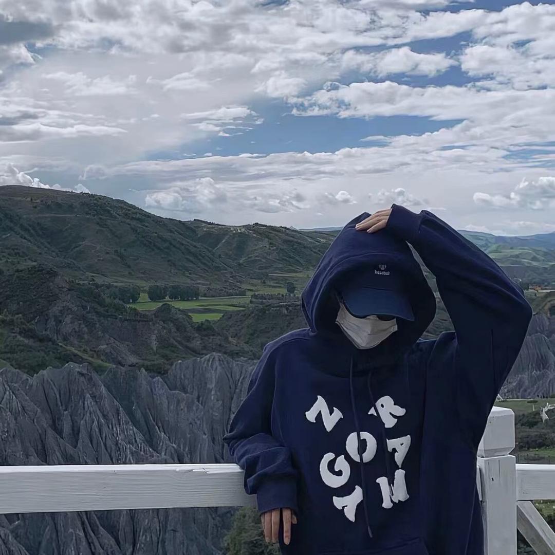 A.🫧