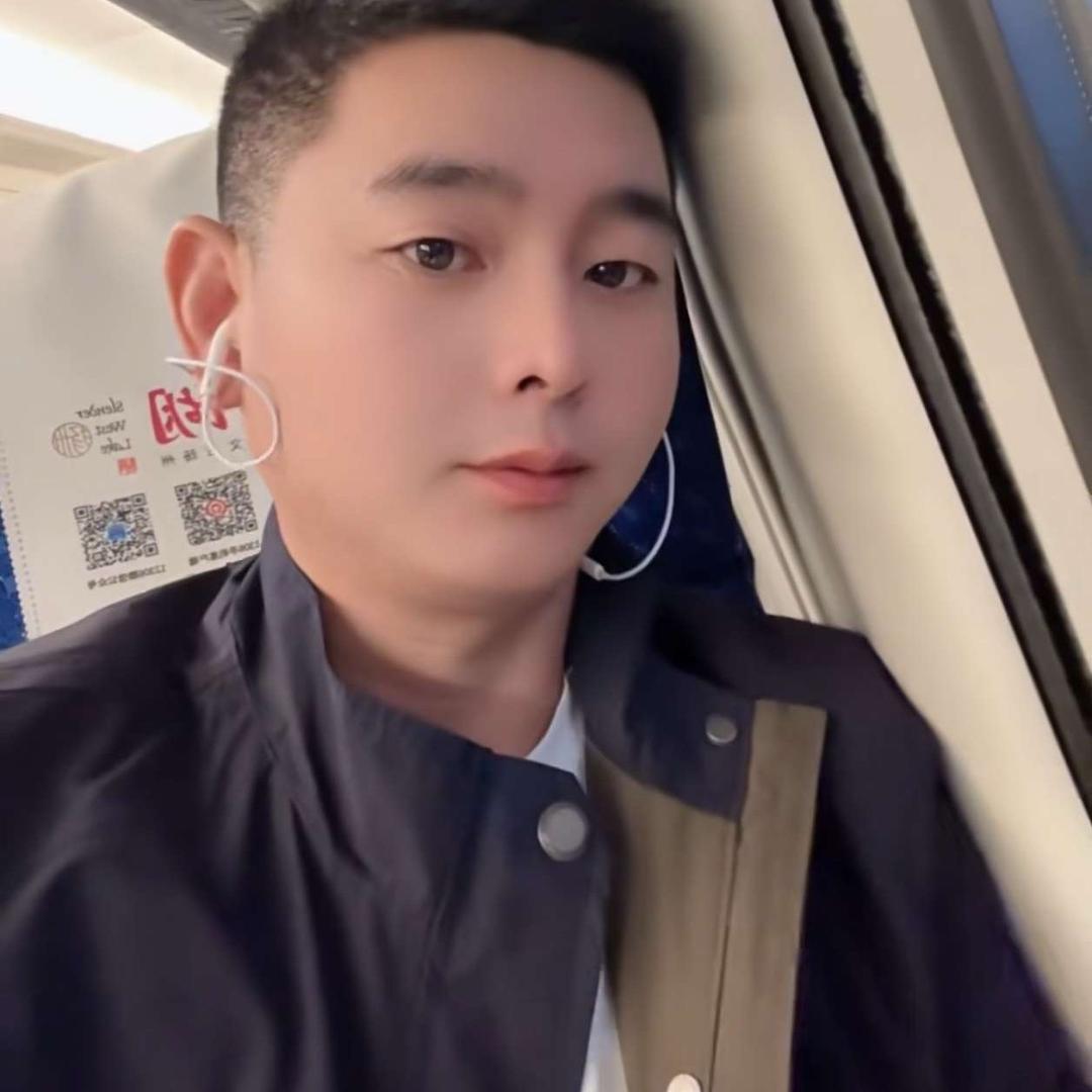 云哥（荣川劳务木工扛把子）