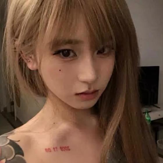 .萱萱.