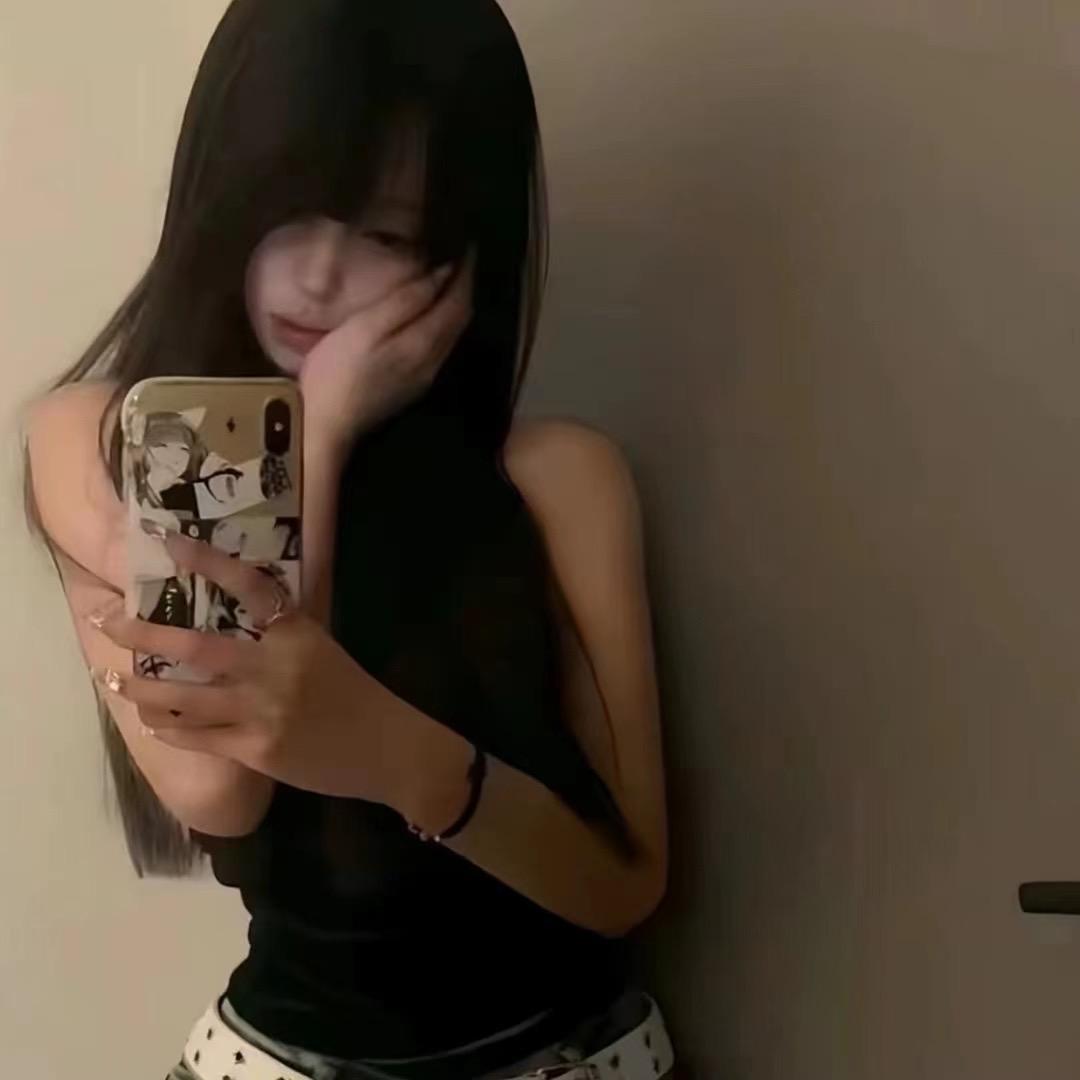 萱^
