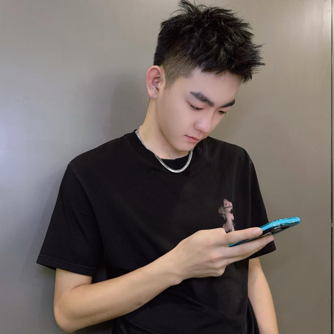 李泽煊