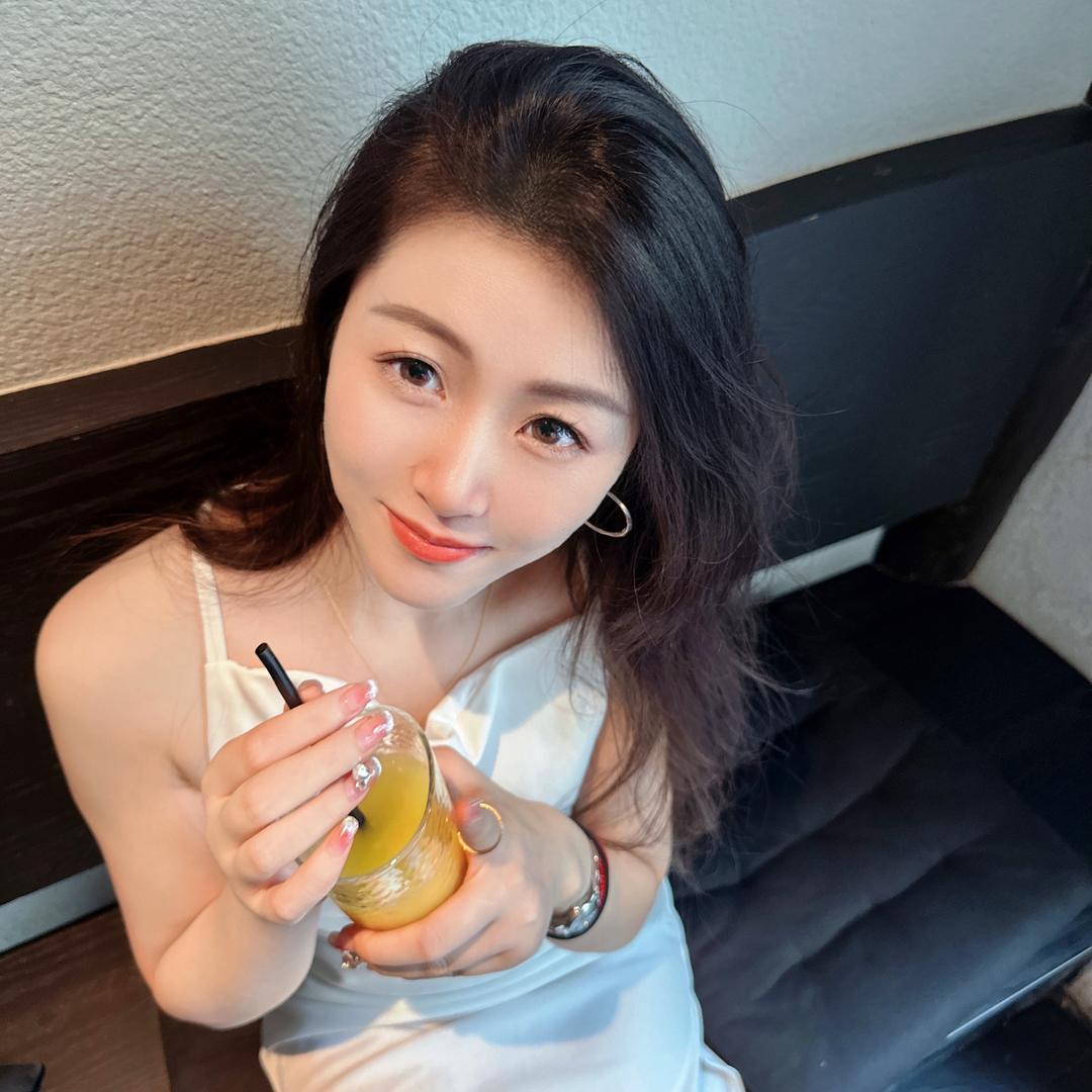 婷婷Mia 🎀
