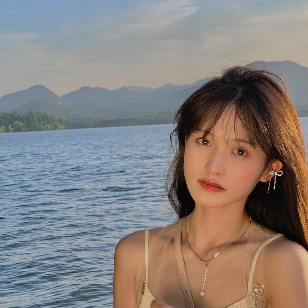 小虎妞精品服装