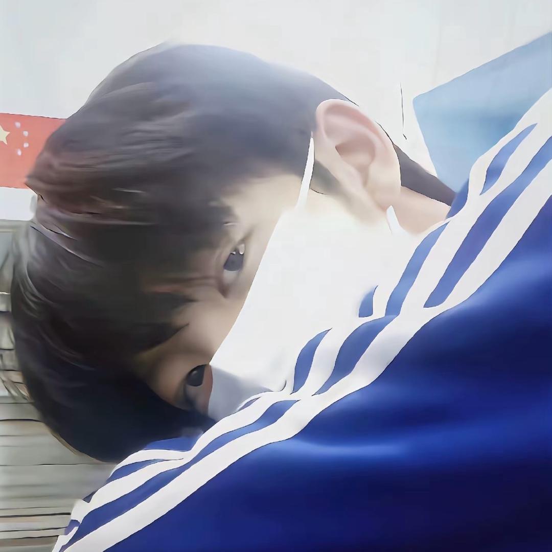 快乐的男孩