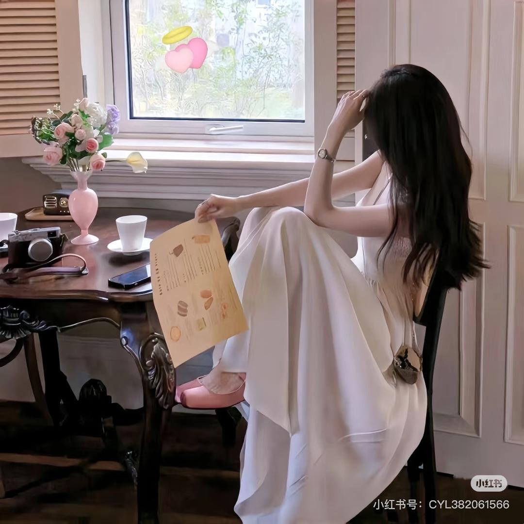 站在冰箱上的小仙女