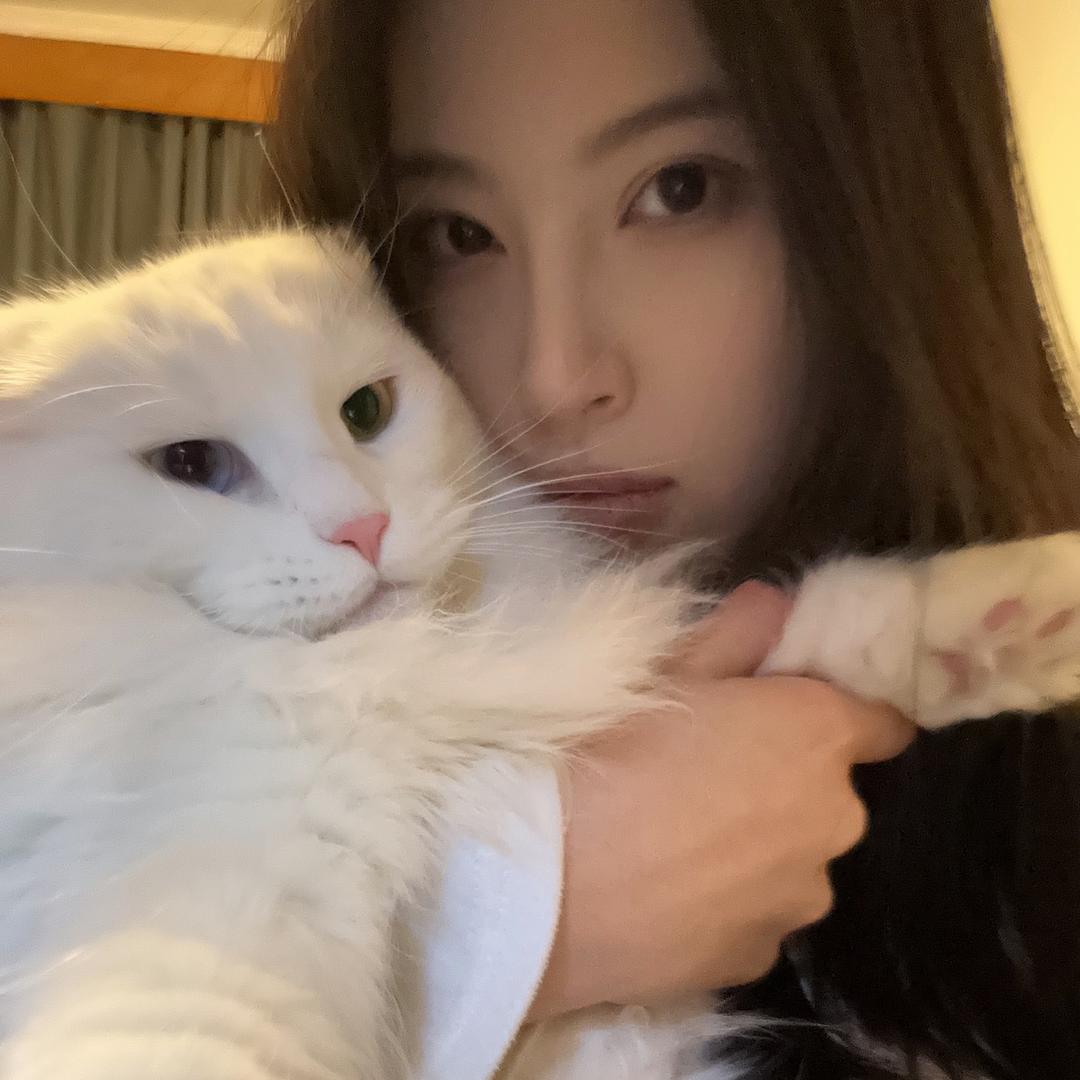 小林觉觉子