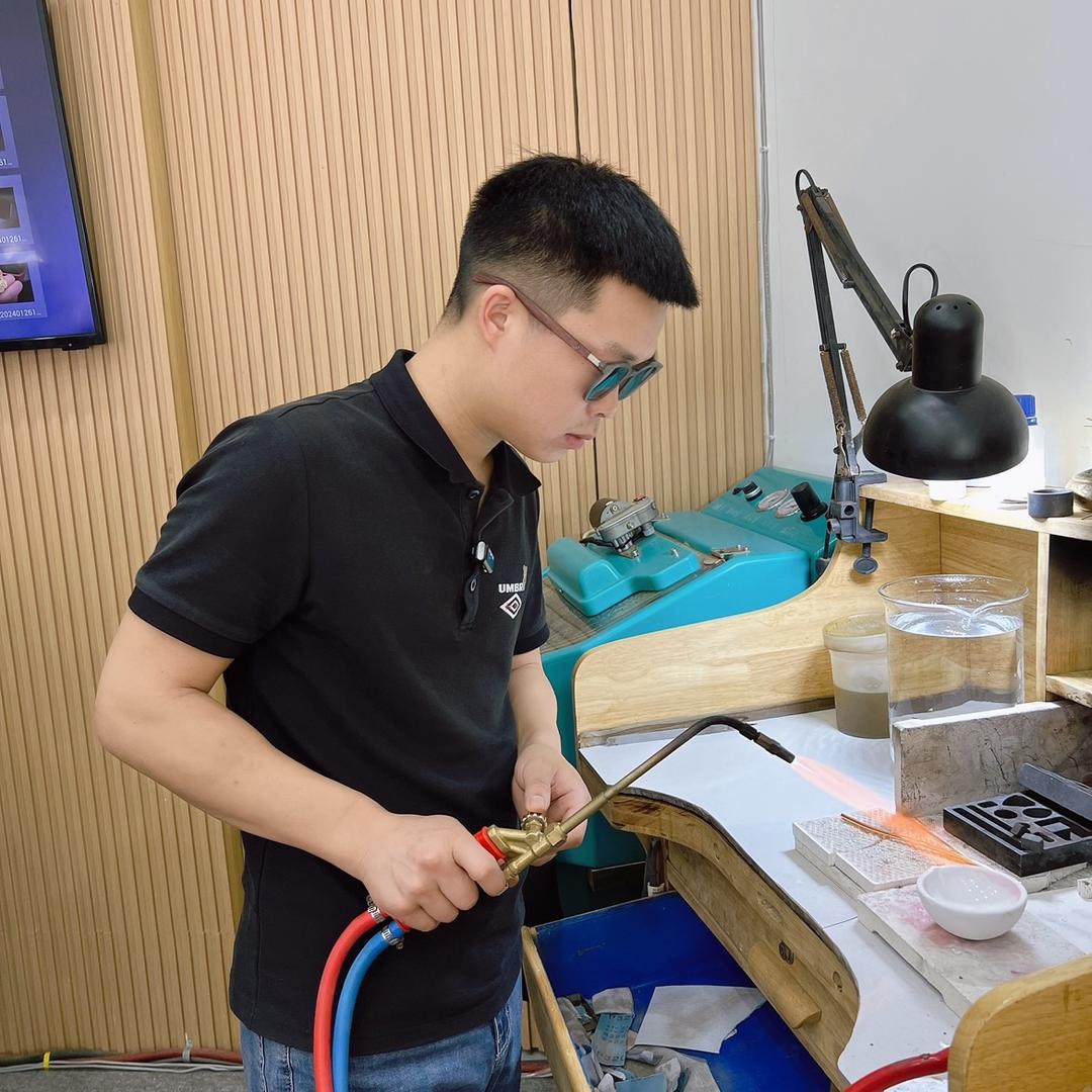 奥欢黄金（工厂店）