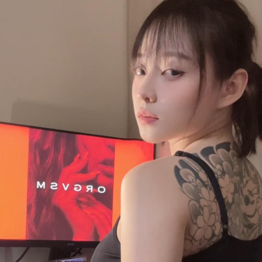何小万（陸抖唯一帳號