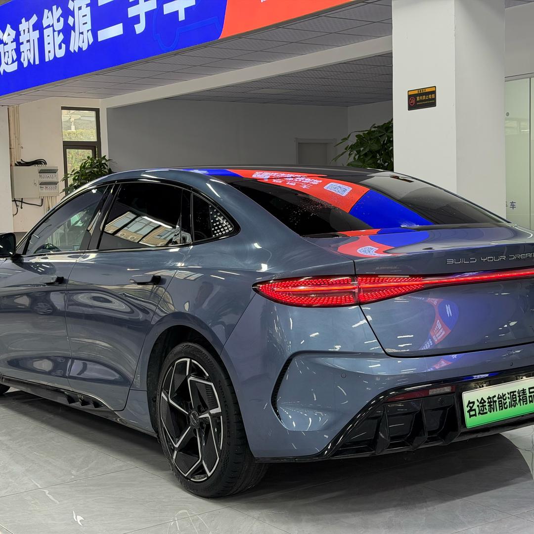 老季新能源二手车收售