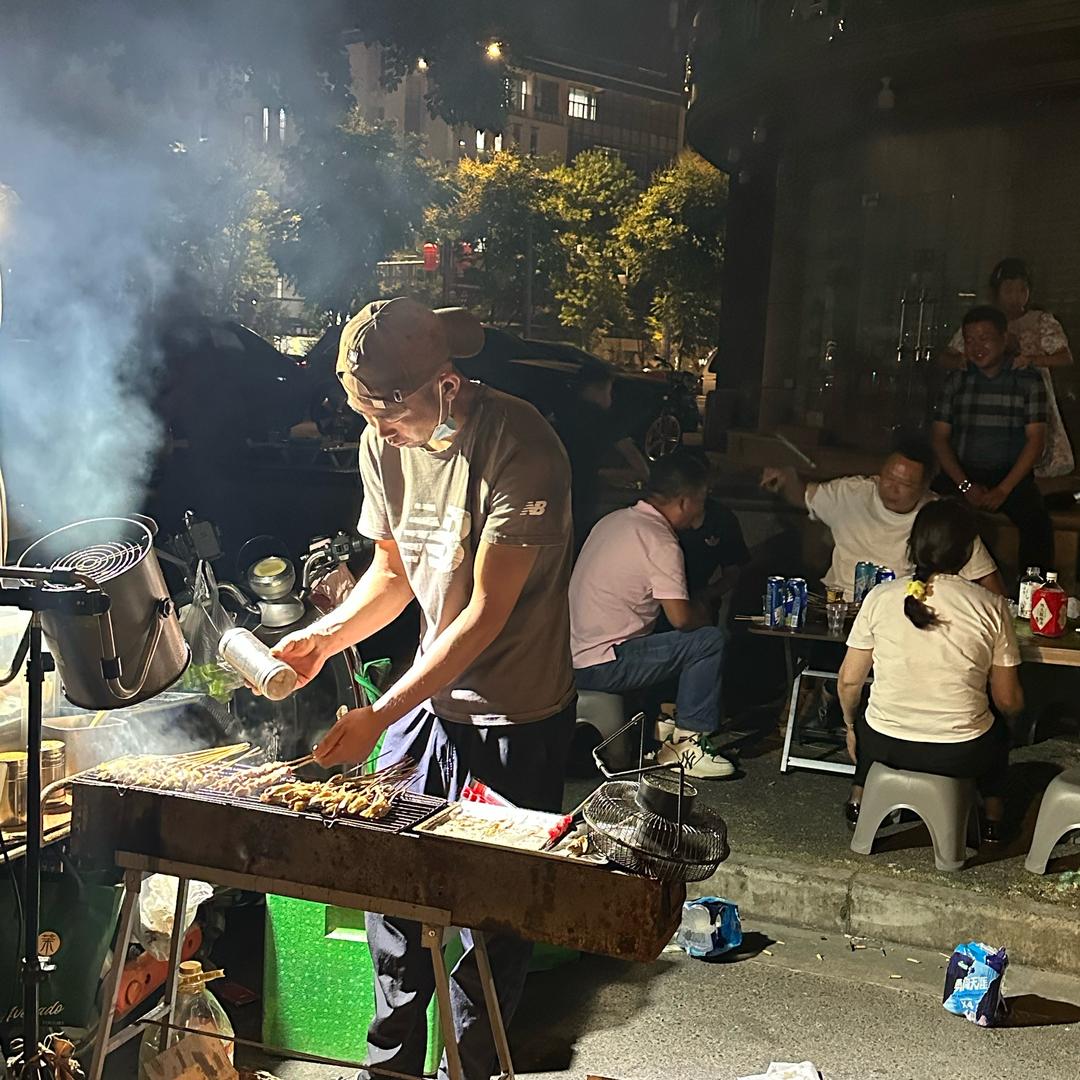 旺财家的野摊烧烤