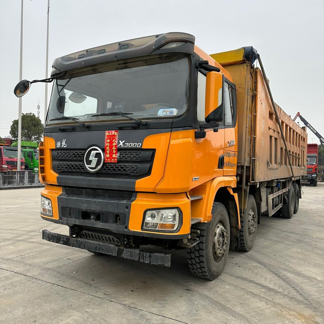 @湖北襄阳喜哥二手精品自卸车