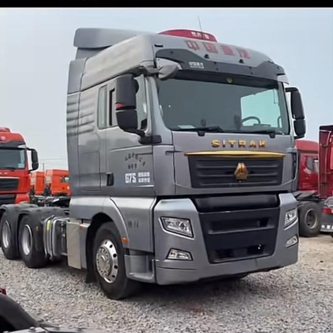 梁山牵引车男哥