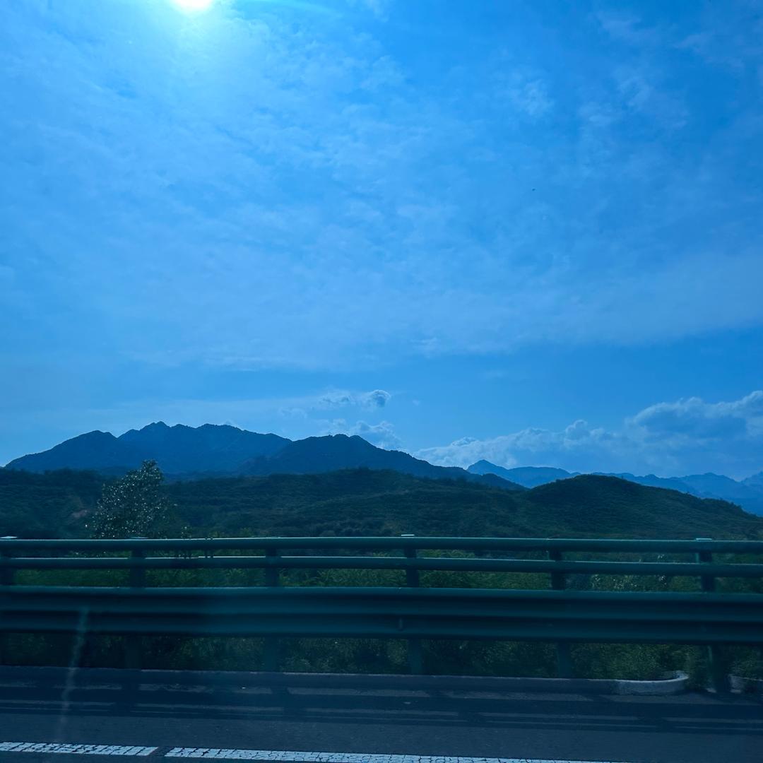 。。。。……