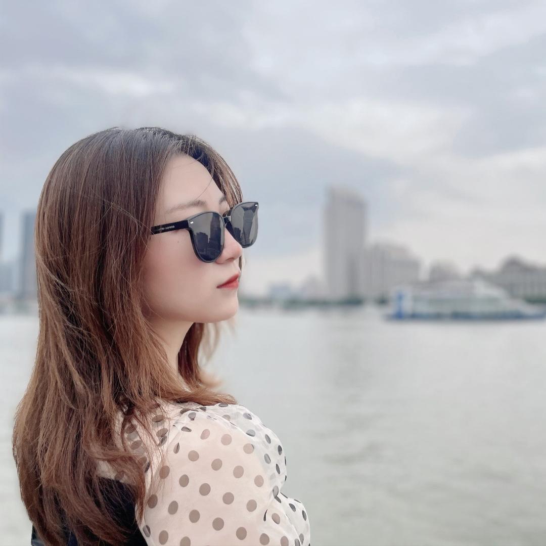 依小一