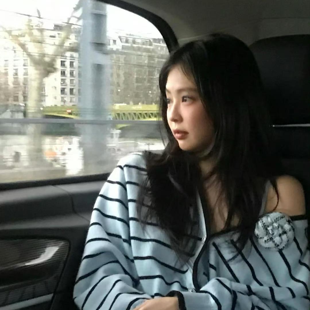 YiZZ🫧头像
