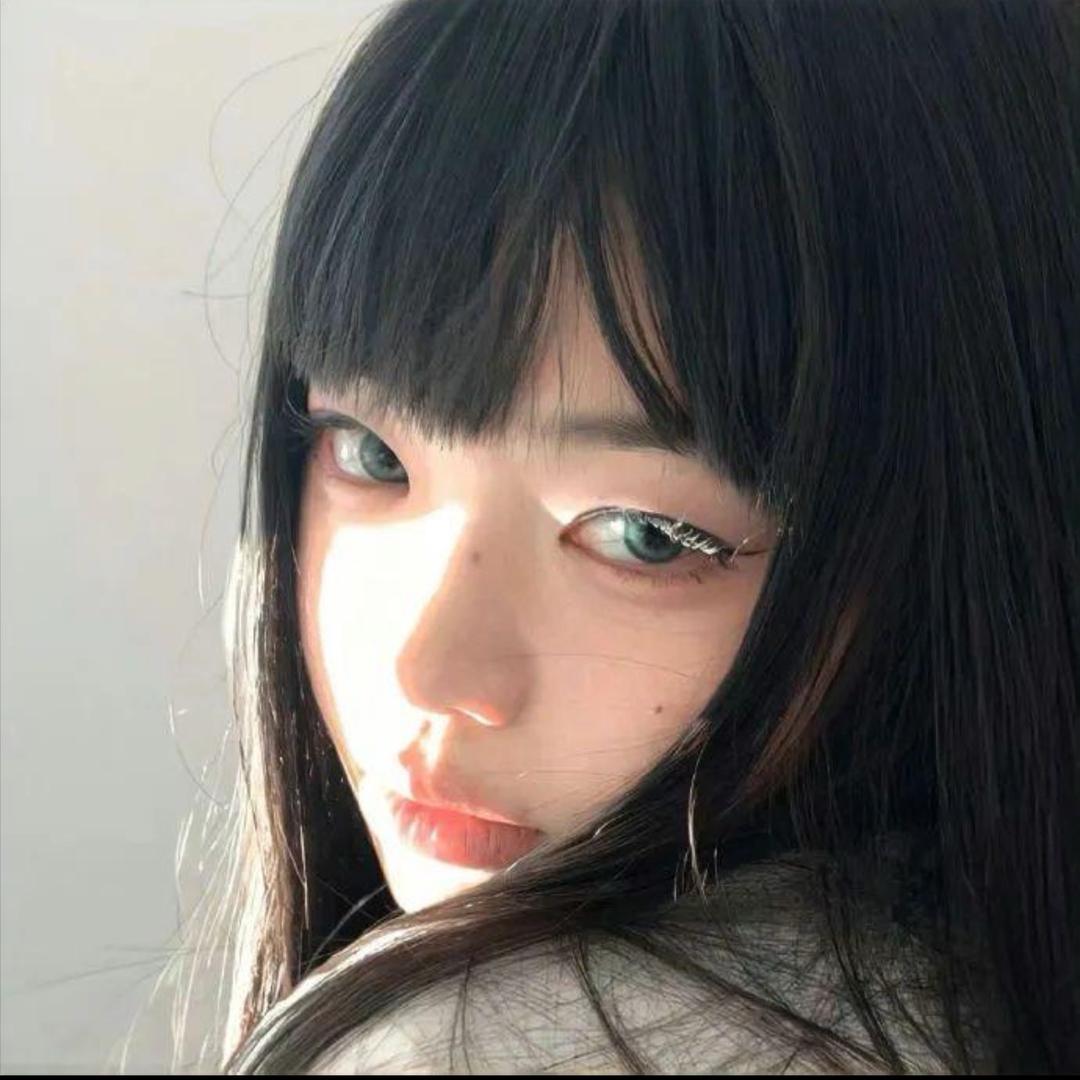 YG.