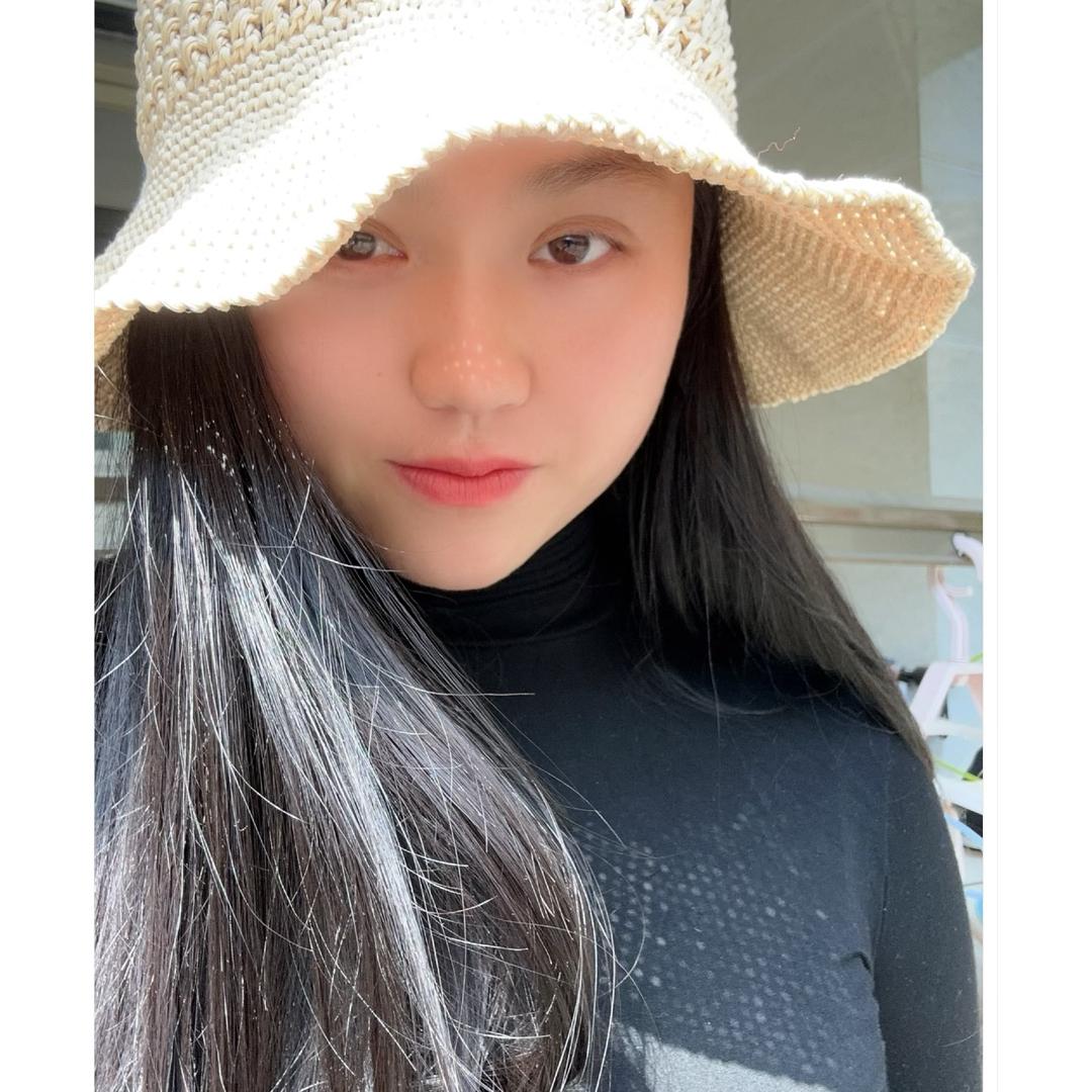 周周女士
