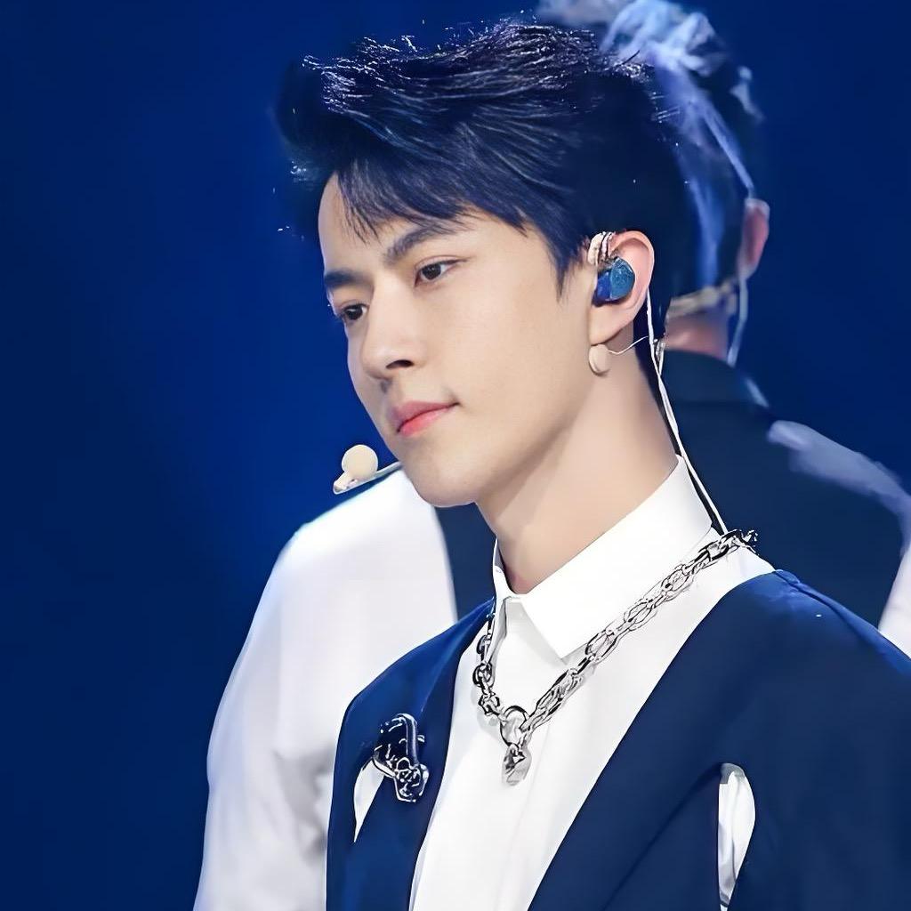 张艺兴的女盆友🍋