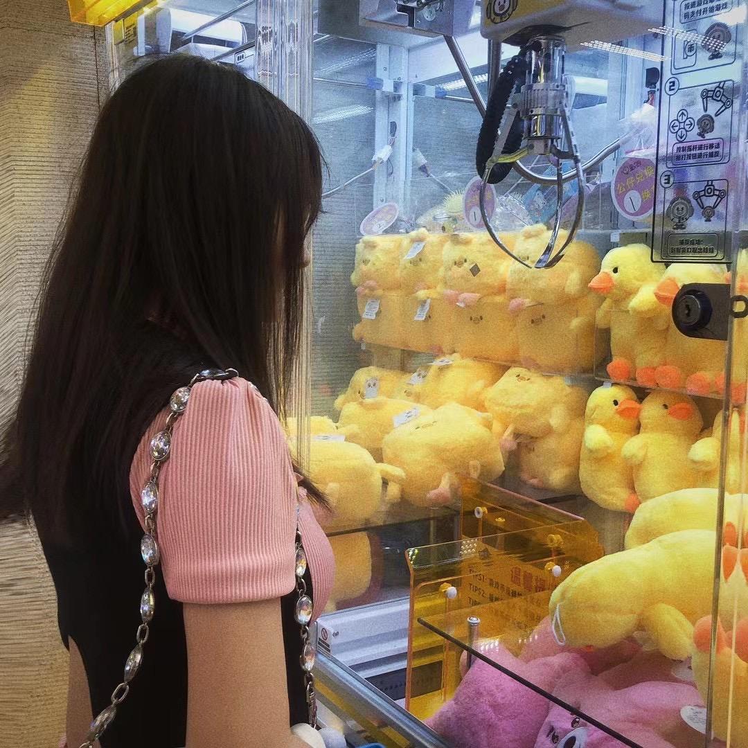 爱吃草莓的雅雅