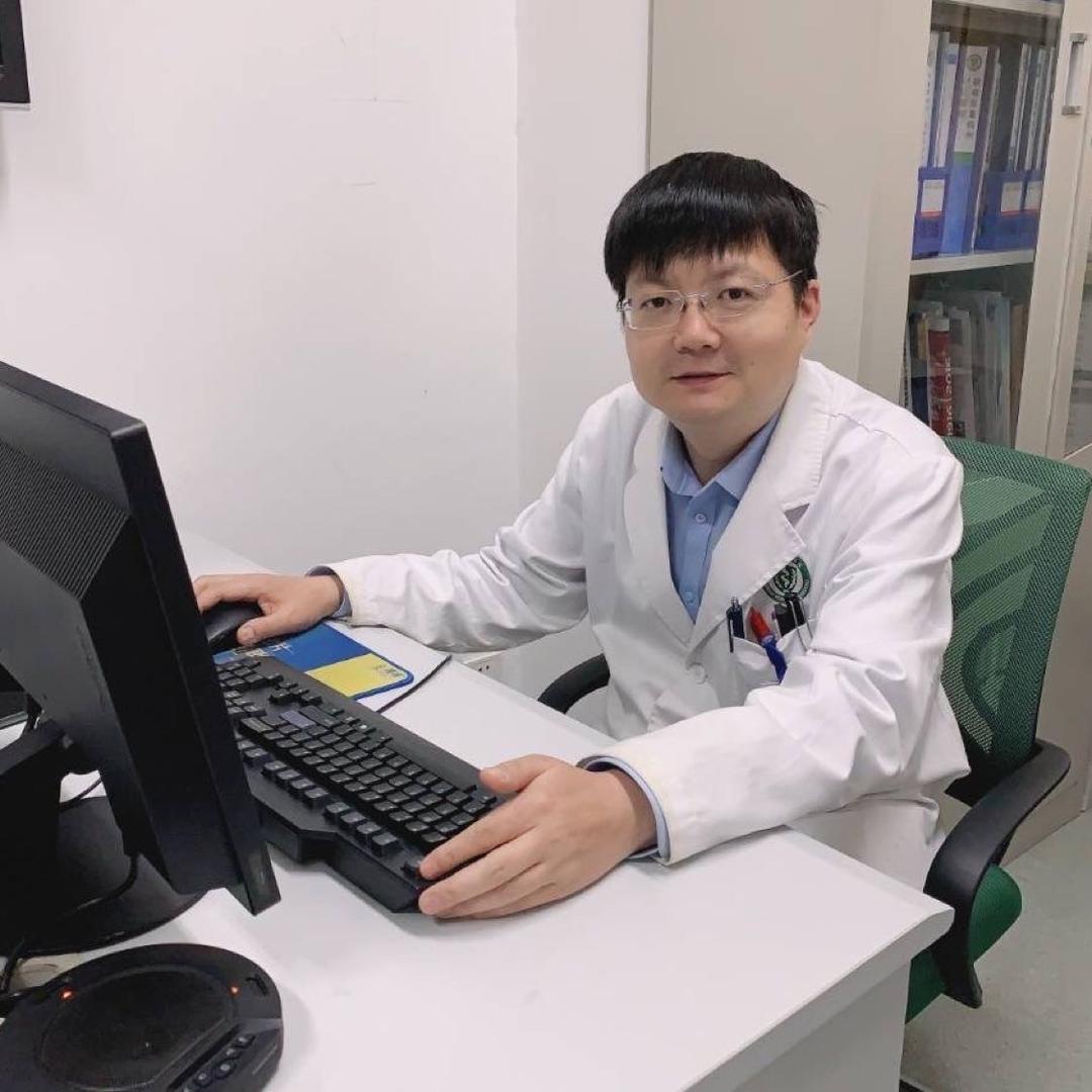 骨科医生李强