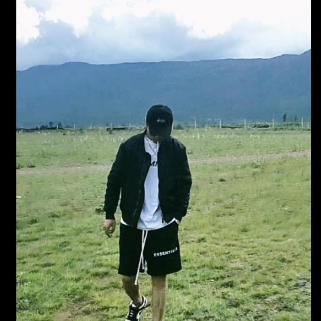 @欣格专业烫染造型