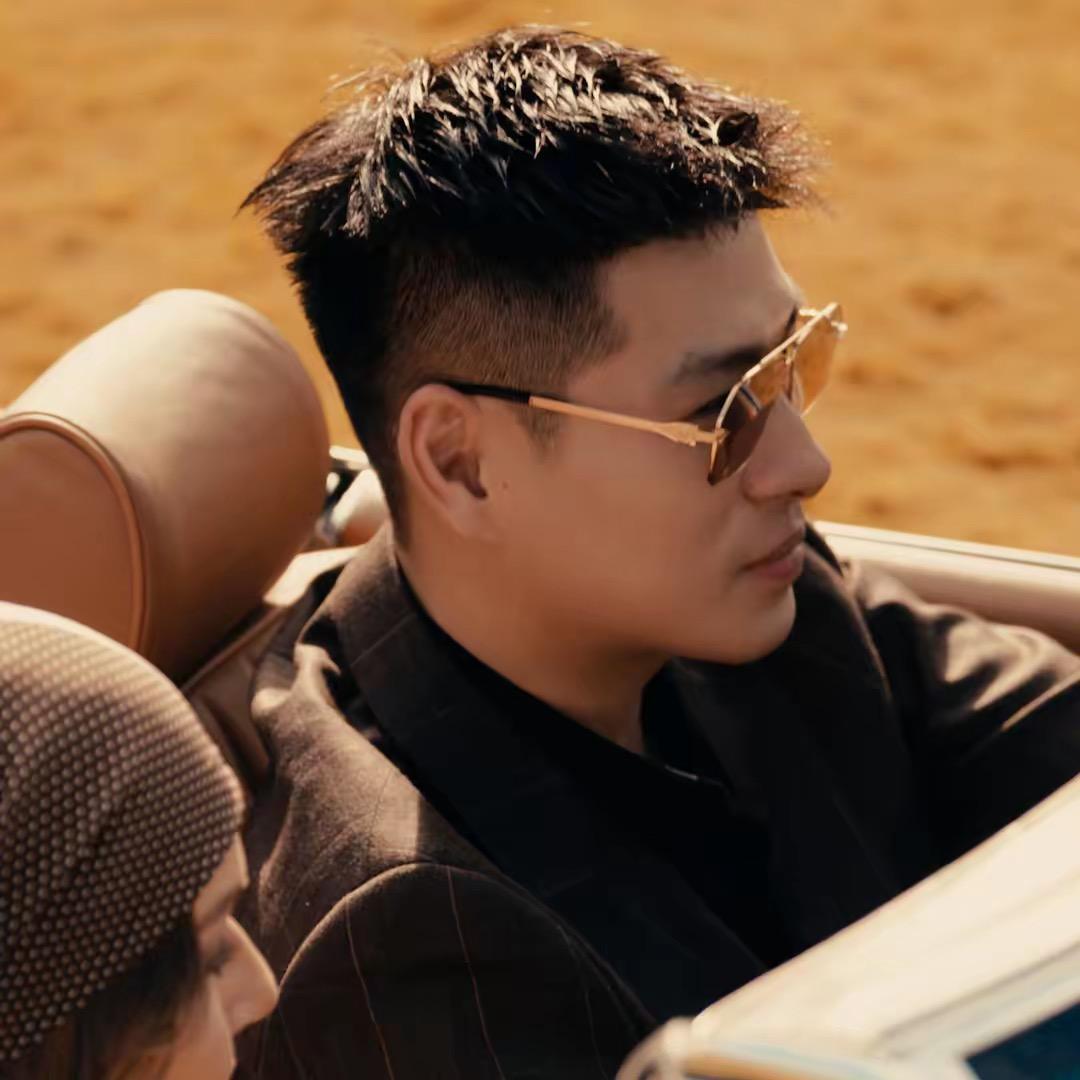 秦磊私服上新号