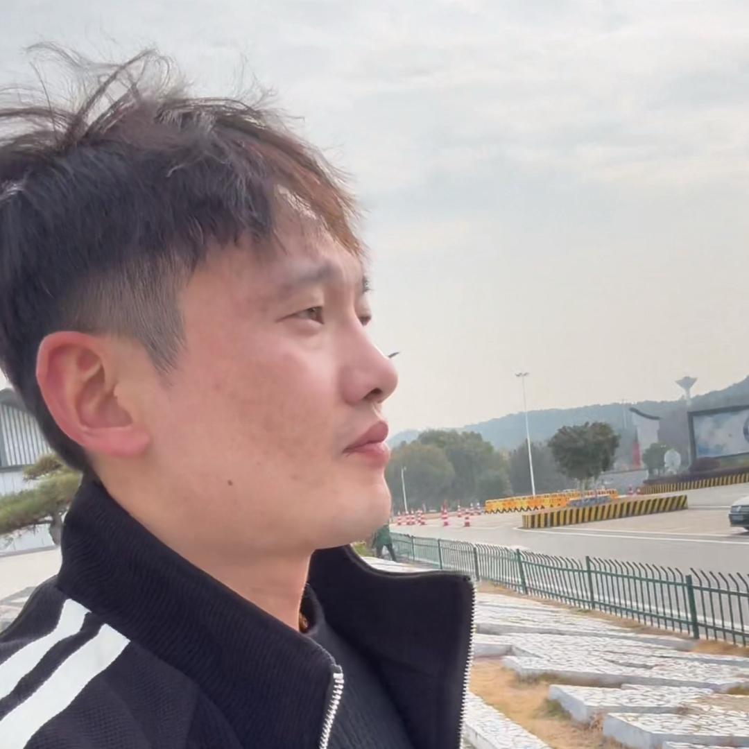 皖哎思带个蒙  晴晴