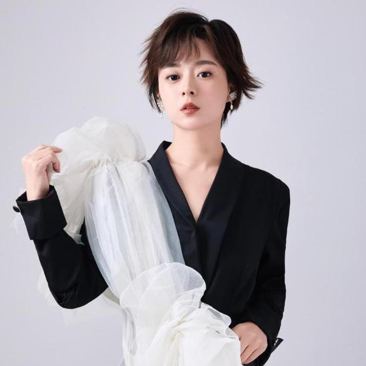 小白牙17，18号开业庆典中午12点直播