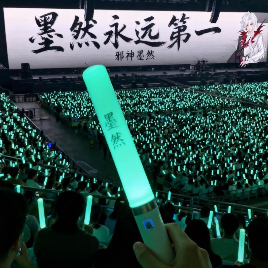 ૮ ・ﻌ・ა一个汉堡