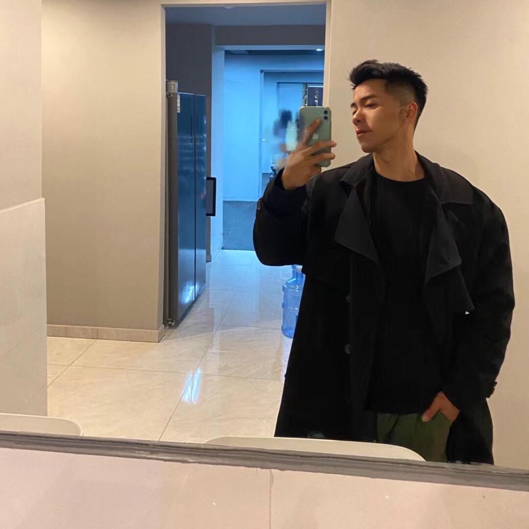 只是一只狐狸✨