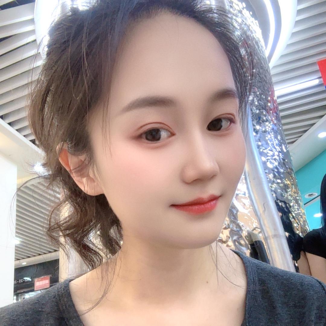 芦淞区正如服饰店