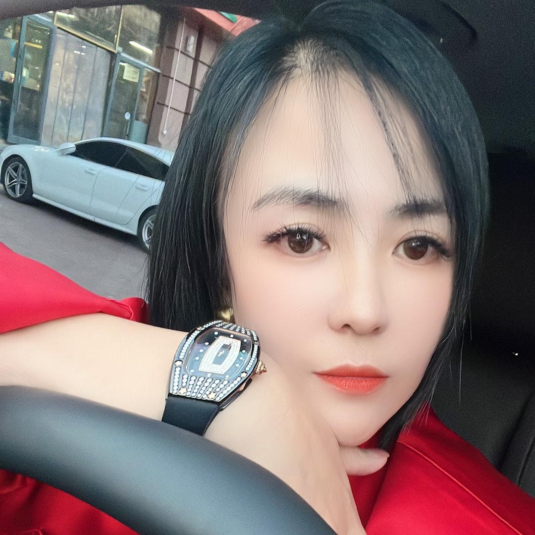 小月饰品小月姐