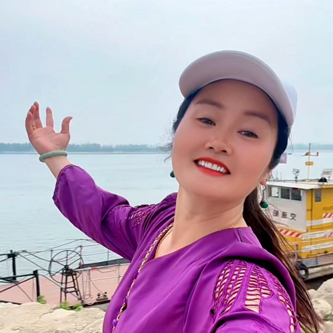 秀姐姐（2）每天下午两点10分开播