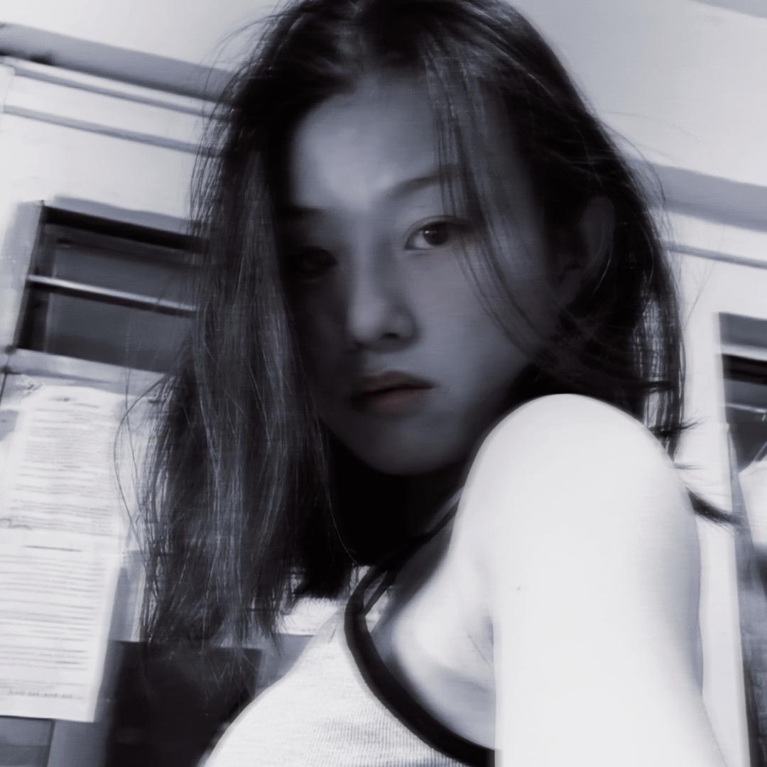 有点黑