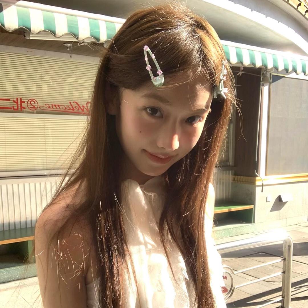 雅雯