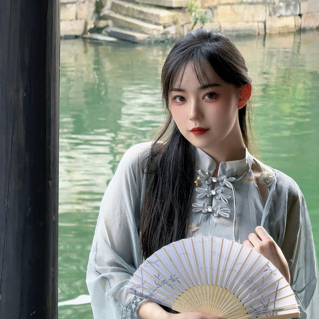 璇璇家女装工厂店