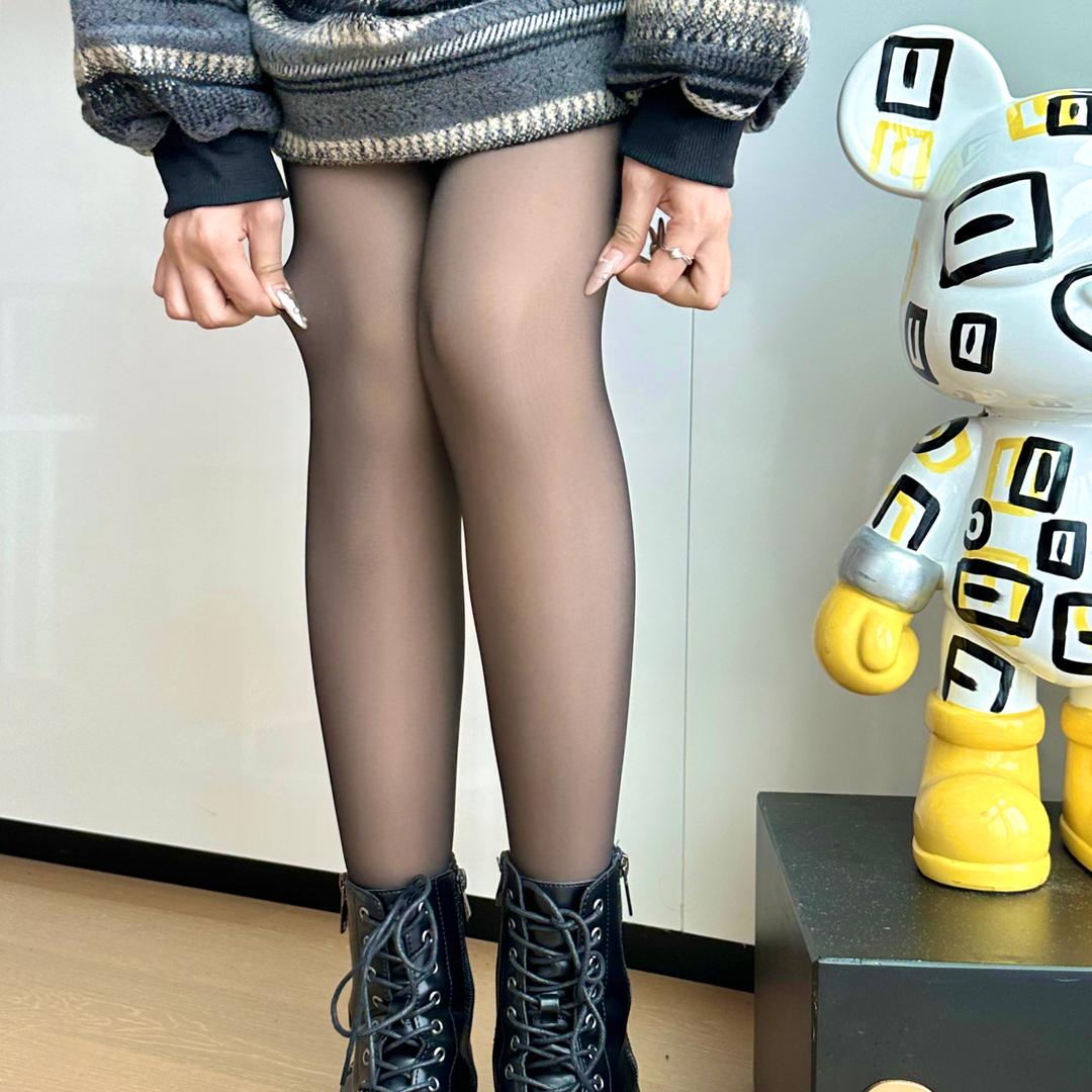 万丽皇轻奢女装旗舰店户外运动轻奢女装