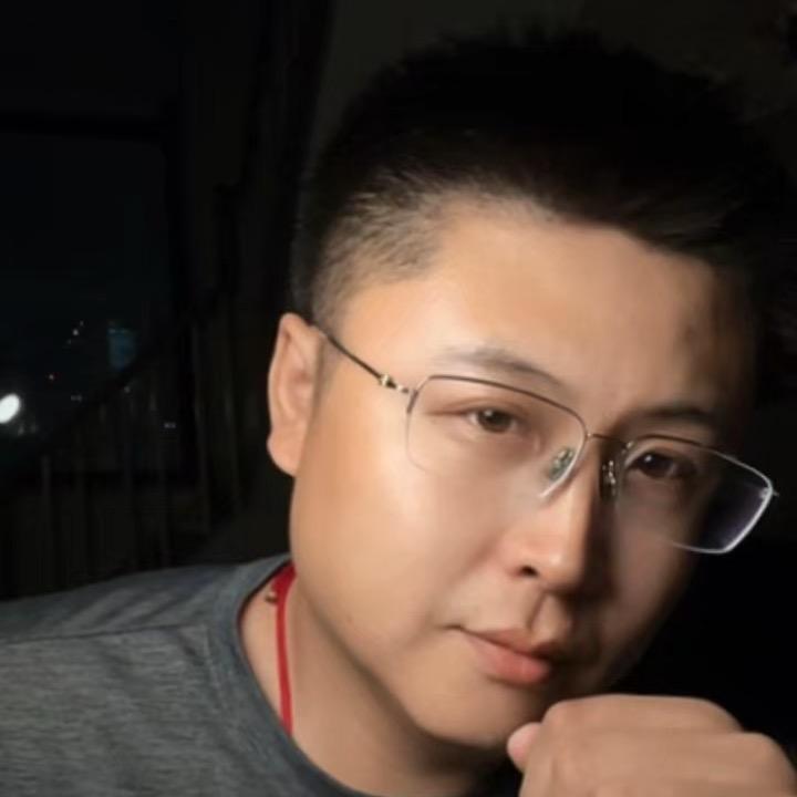 晓ರ_ರ烽（励志二叔）