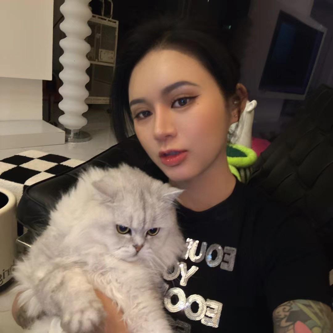 晴晴子.