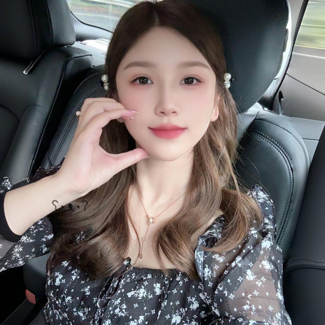 一只山兔子。